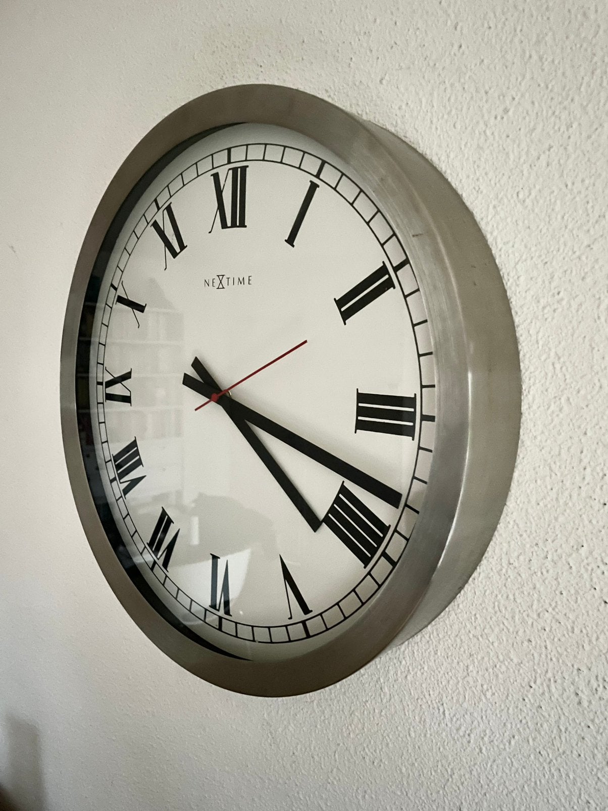 Nextime Nexttime grote wandklok 44 cm. / 6,5 cm. dik RVS, Wandklok, Wit, Analoog, Ophalen of Verzenden