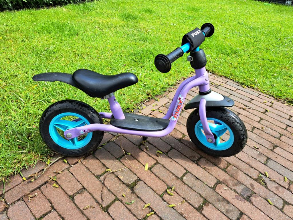 Lila Puky loopfiets met standaard en spatbord, Kinderen en Baby's, Speelgoed | Buiten | Voertuigen en Loopfietsen, Ophalen, Gebruikt