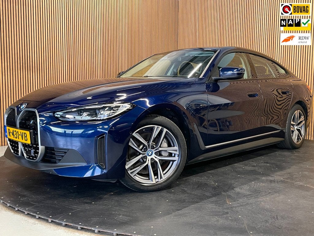 BMW I4 eDrive40 High Executive 84 kWh|99% SOH|PANORAMADAK|HE, Auto's, BMW, Achterwielaandrijving, Gebruikt, 590 km, 340 pk