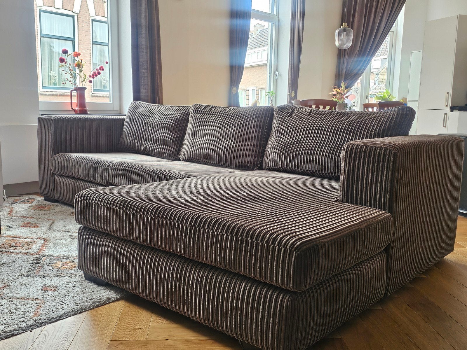 Comfortabele Hoekbank van Ribstof (grijs). Zo goed als nieuw, Ophalen, Modern, Comfortabel, 100 tot 125 cm, Hoekbank