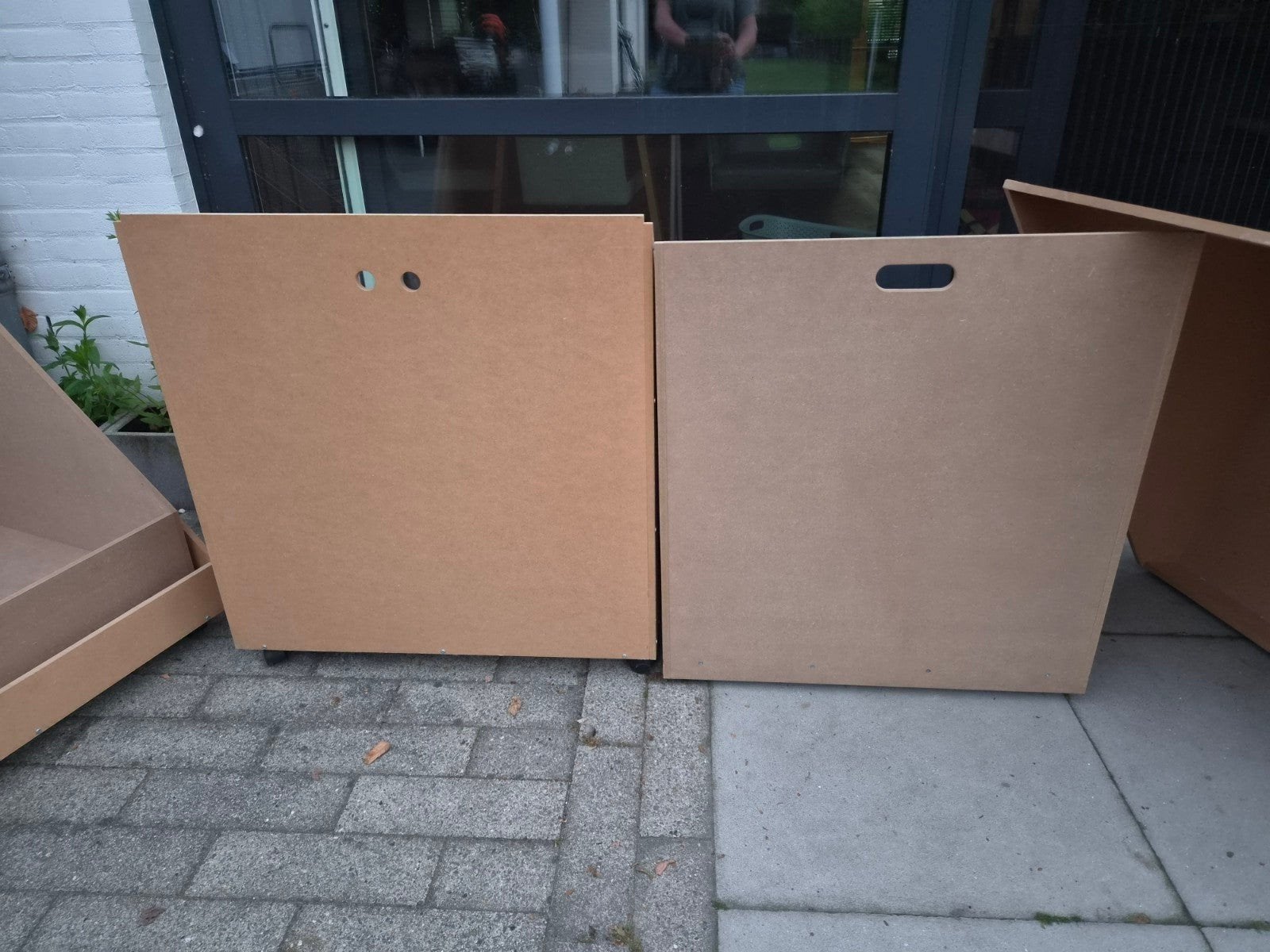 7 MDF knieschot bakken met zwenkwielen, Ophalen, Gebruikt