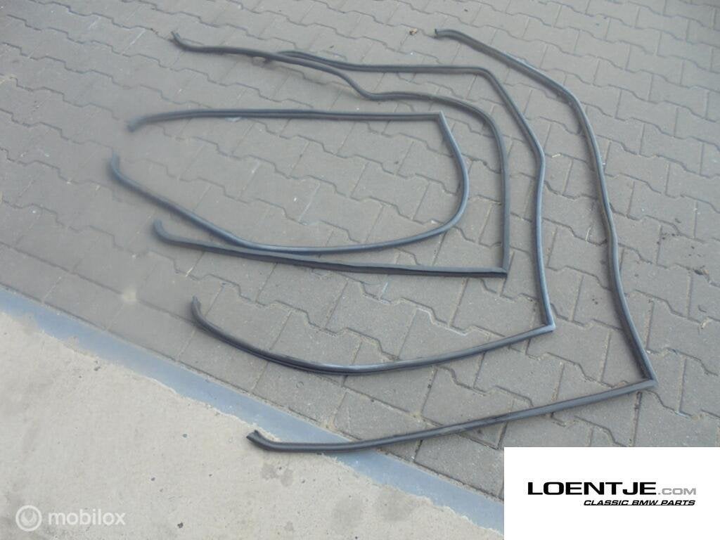 Deurrubber set bmw e28 518 520 525 528 etc, Gebruikt, Ophalen of Verzenden, BMW, BMW