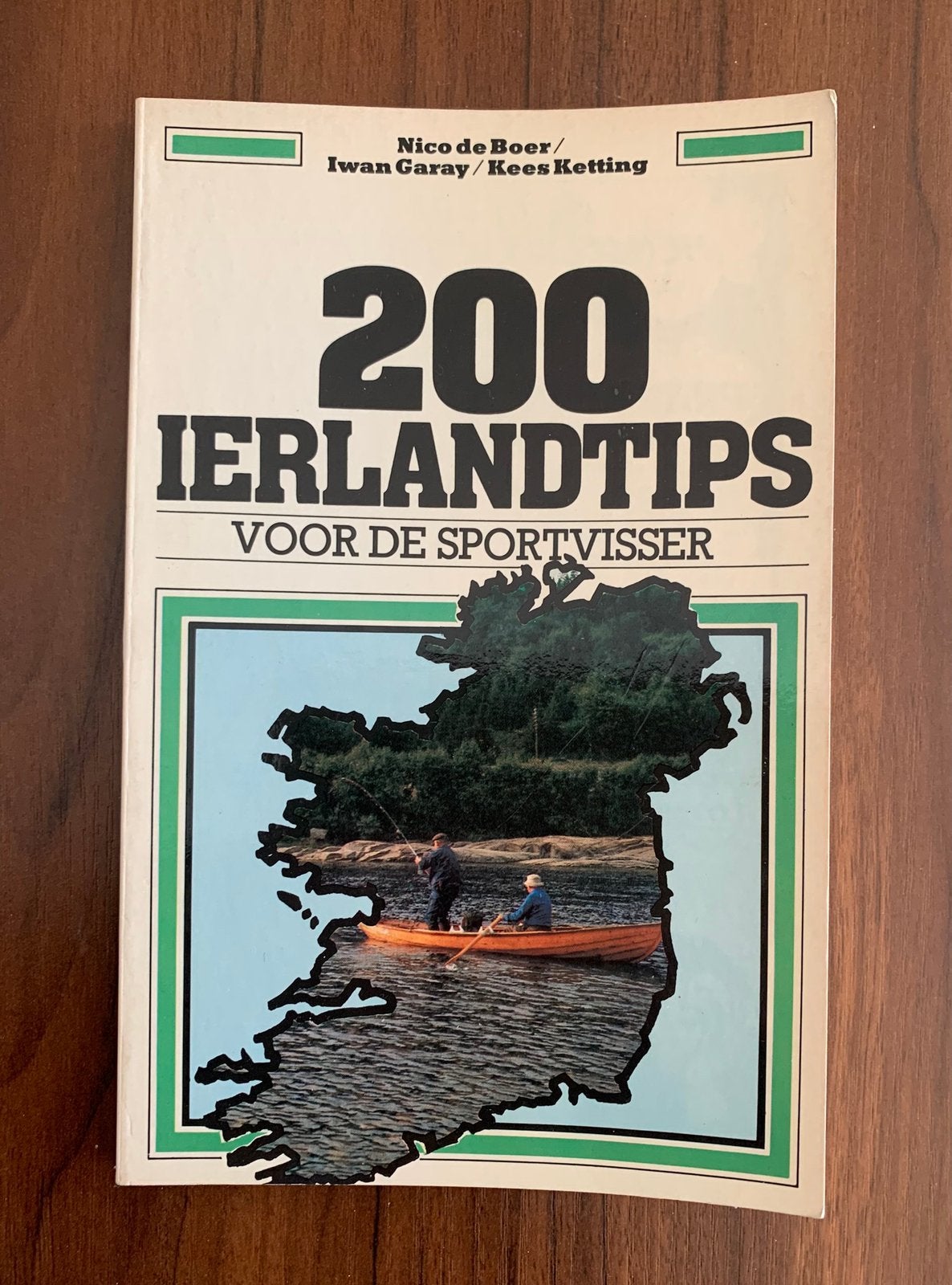 Hengelsport visboeken 200 ierlandtips vissen in ierland vis, Ophalen of Verzenden, Zo goed als nieuw, Kleding