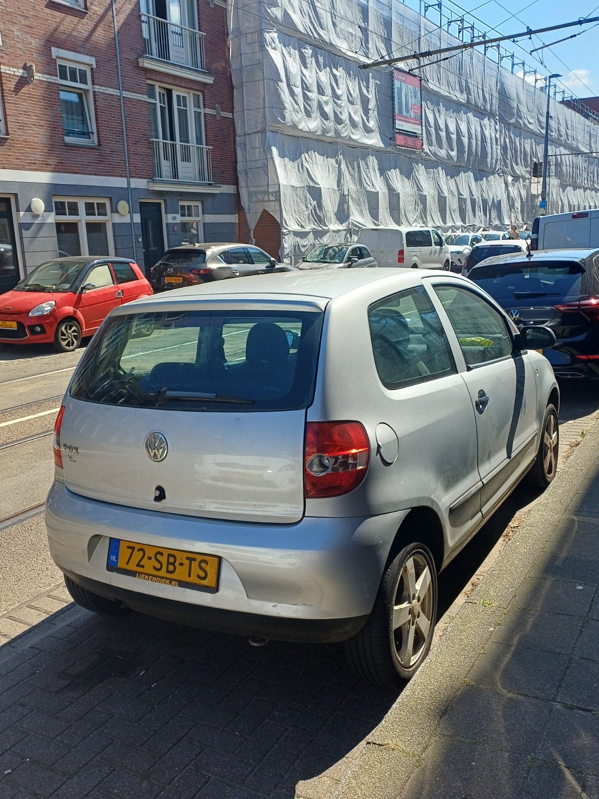 Volkswagen Fox 1.2 40KW 2005 Grijs, Auto's, Voorwielaandrijving, 4 stoelen, 1198 cc, 973 kg