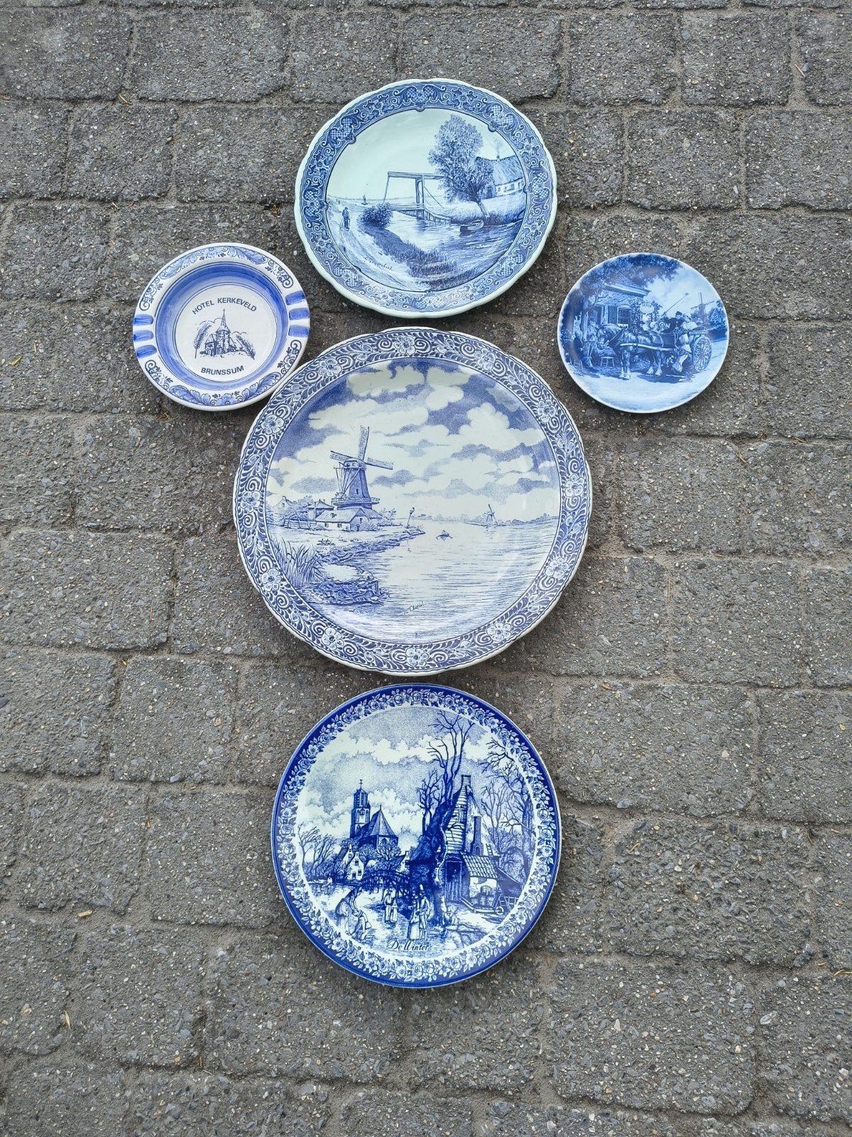 Set van 5 Delfts Blauwe sierborden - Diverse scènes, Ophalen of Verzenden