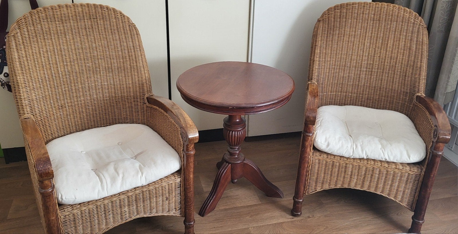 Rotan fauteuils met tafeltje, Ophalen, 75 tot 100 cm, 50 tot 75 cm