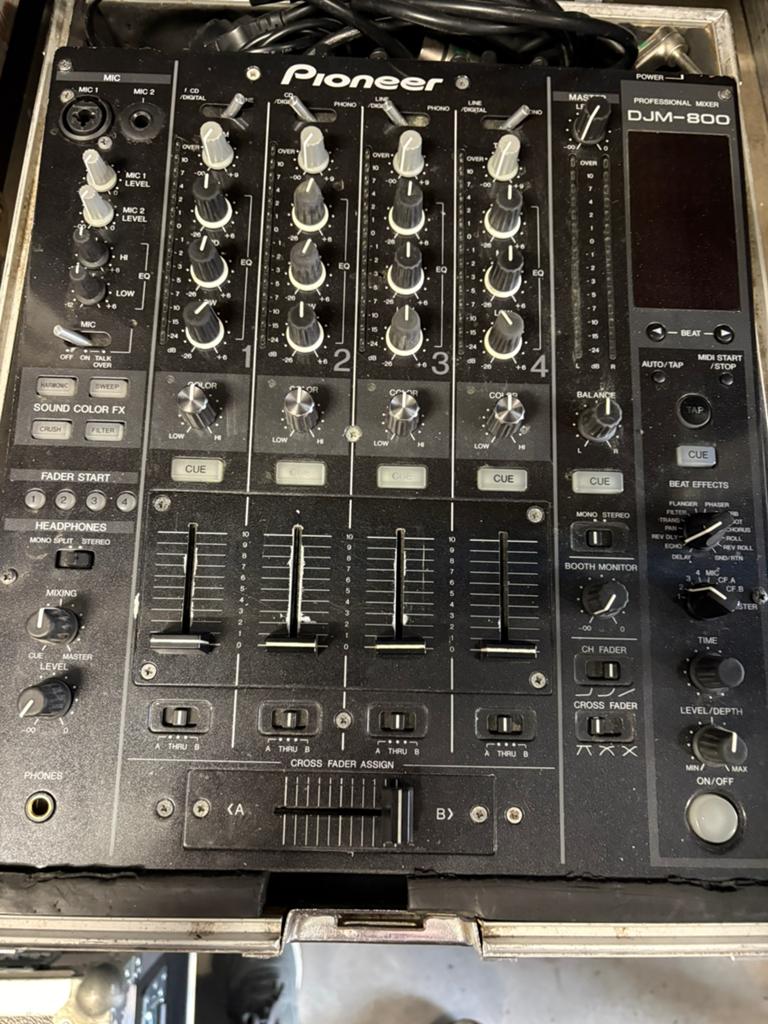 Pioneer djm800 met case, Muziek en Instrumenten, Dj-sets en Draaitafels, Ophalen of Verzenden, Gebruikt, Dj-set, Pioneer
