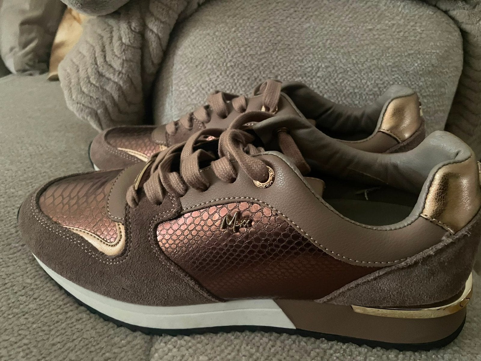 Mexx Schoenen maat 39, Ophalen of Verzenden, Zo goed als nieuw, Zwart, Sneakers of Gympen