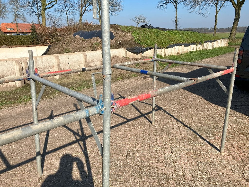 steiger bokken  H jukken, Doe-het-zelf en Verbouw, Steigers, Ophalen, Gebruikt, Gevelsteiger, 5 meter of hoger