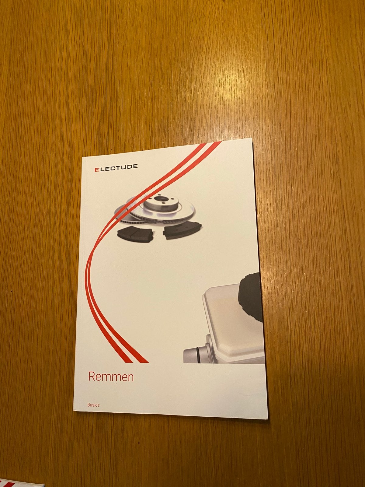 Electude Classroom: Remmen Basics - Leerboek, Ophalen of Verzenden, Beta, Zo goed als nieuw, LBO