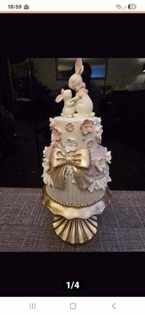 Decoratieve Taart met Konijntjes en Bloemen, Ophalen of Verzenden, Nieuw