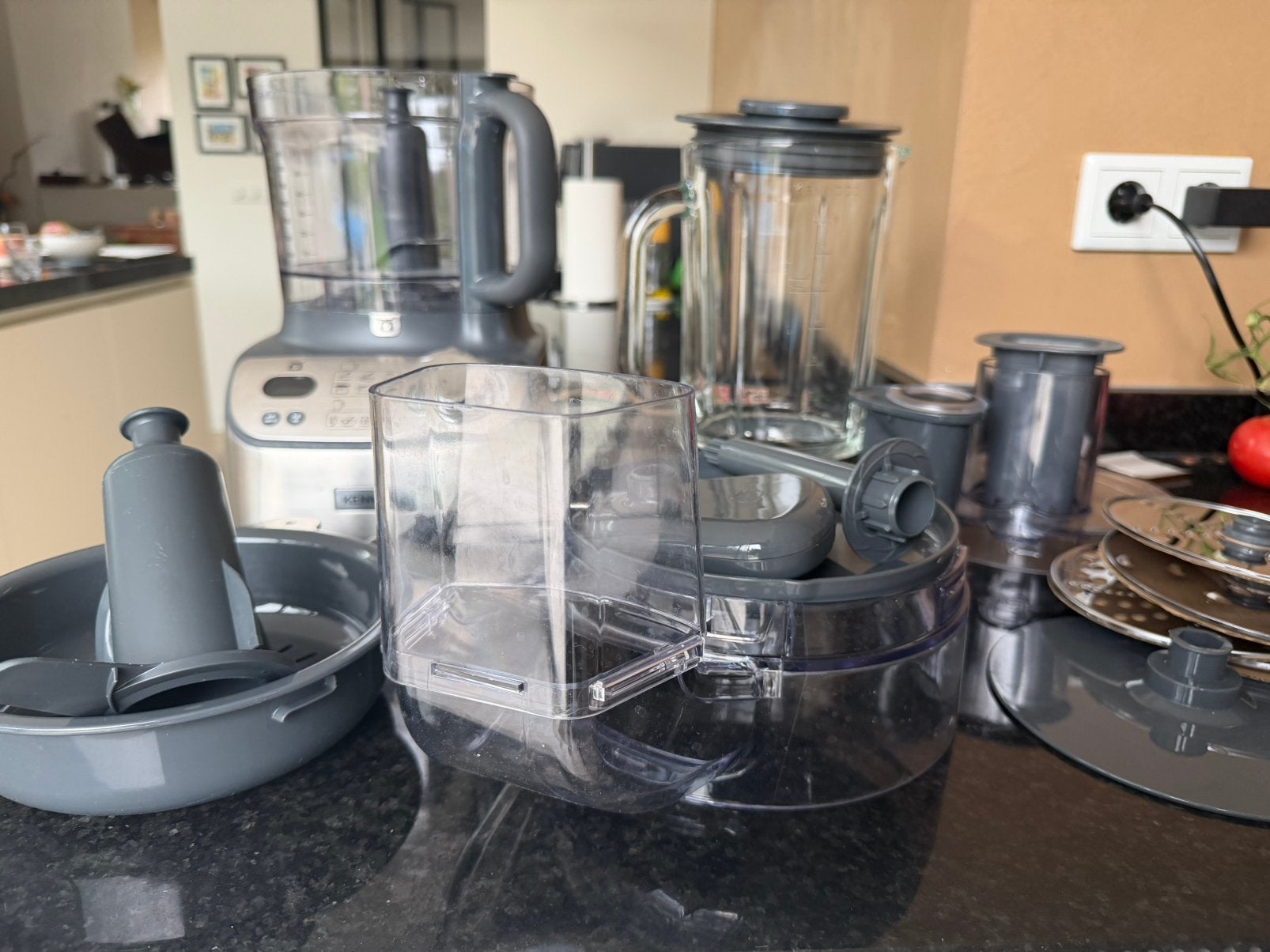 Voor klusser: Kenwood fdm71 foodprocessor, Witgoed en Apparatuur, Ophalen, Zo goed als nieuw, 3 snelheden of meer