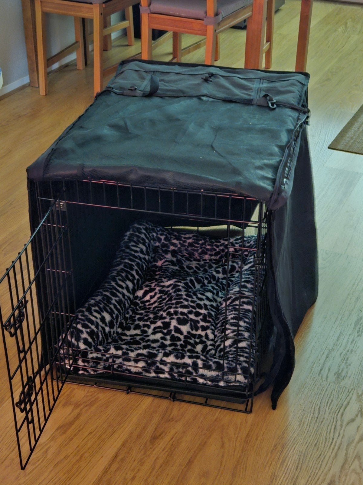 HondenBench 75x50x55, Dieren en Toebehoren, Ophalen of Verzenden, Zo goed als nieuw