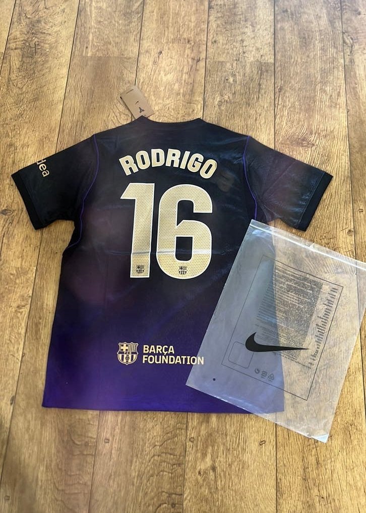 Rodrigo 16 fc Barcelona 26/27 uitshirt, Maat M, Ophalen of Verzenden, Nieuw, Shirt