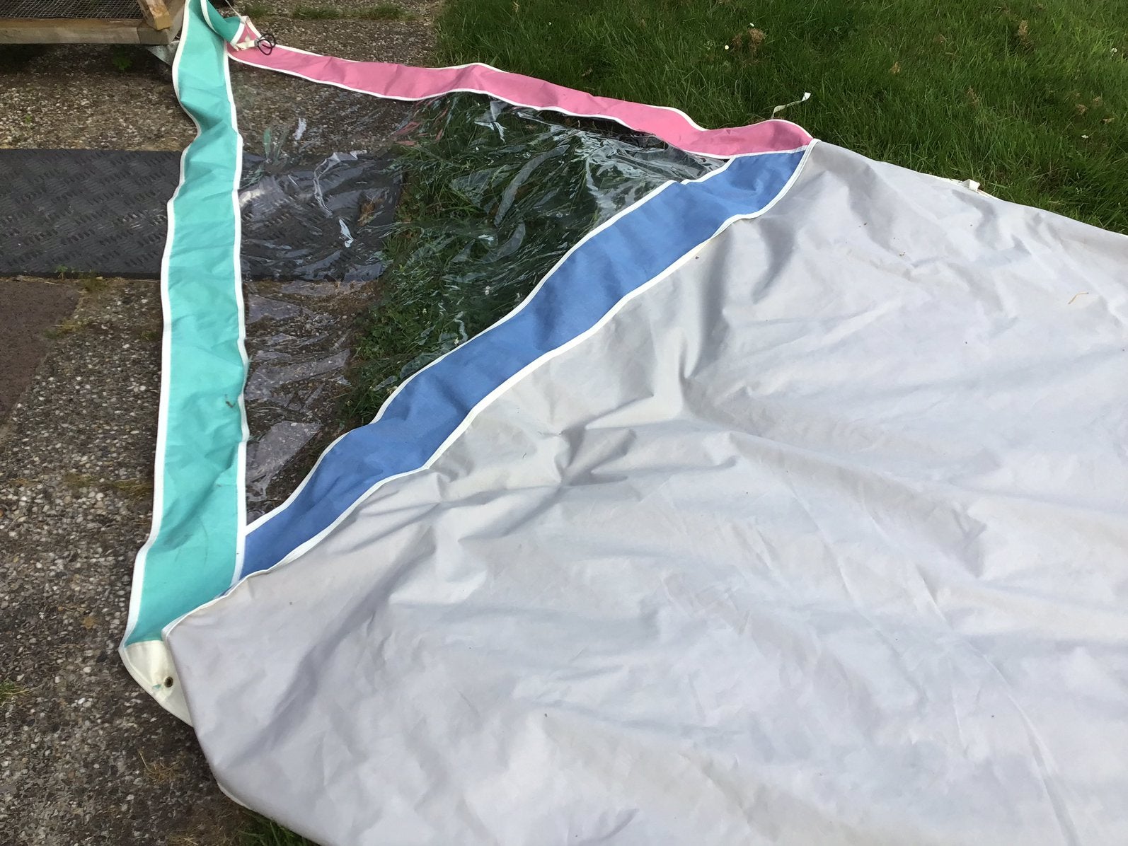 Luivel voor caravan, Ophalen