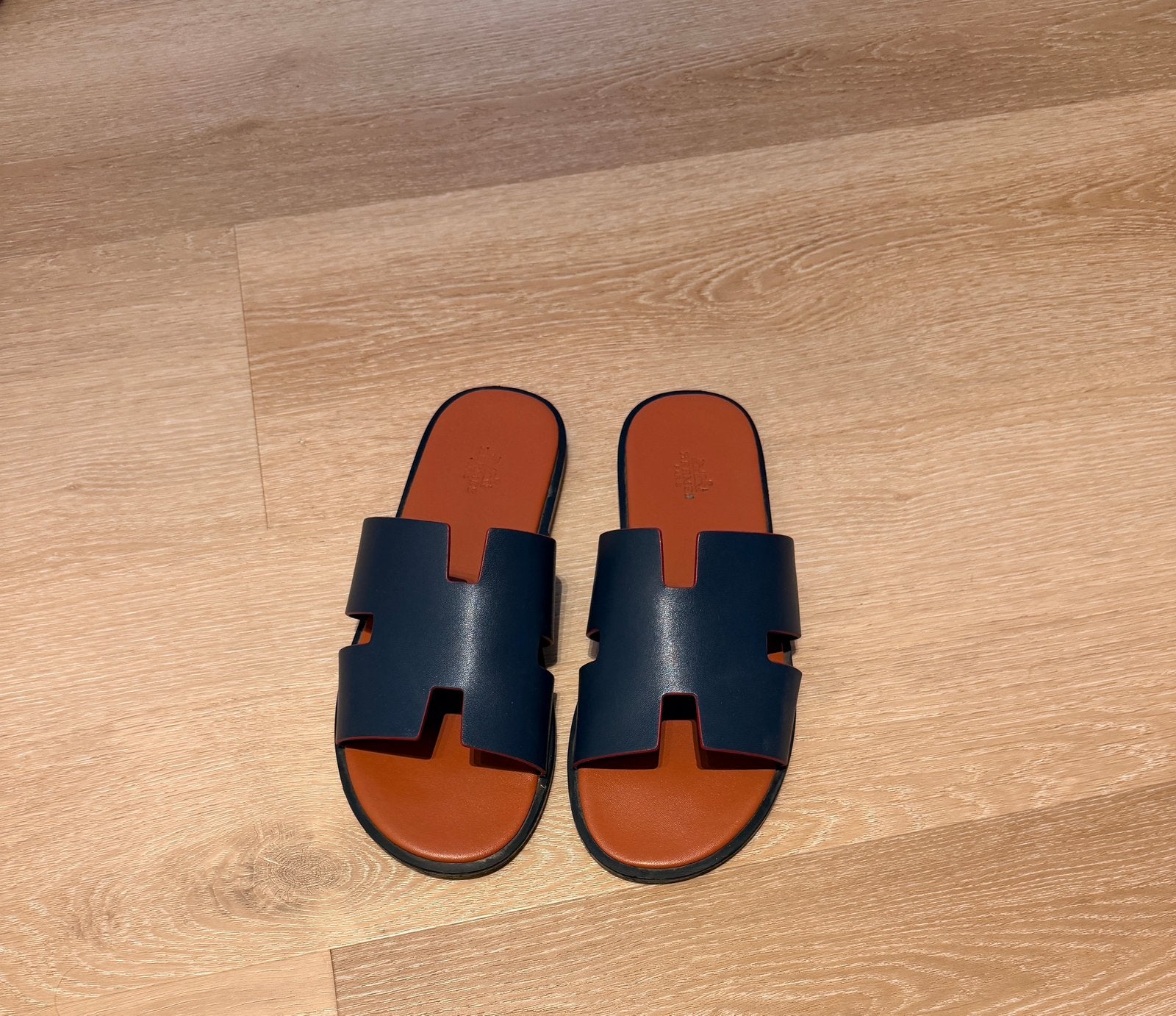 Hermes Izmir Sandalen maat 41 donkerblauw, Sandalen, Blauw, Ophalen of Verzenden, Zo goed als nieuw