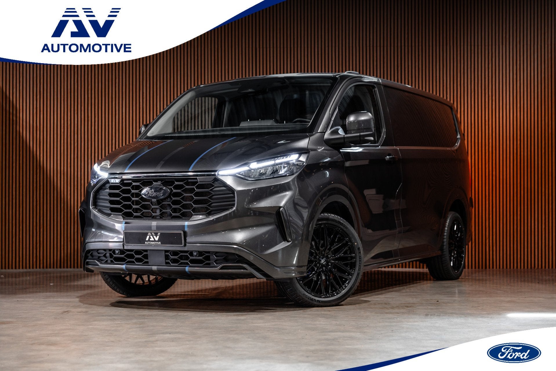 Ford Transit Custom 320 2.0 TDCI 170 PK Sport AWD | ACC | 36, Auto's, Automaat, Dealer onderhouden, Gebruikt, 4 cilinders