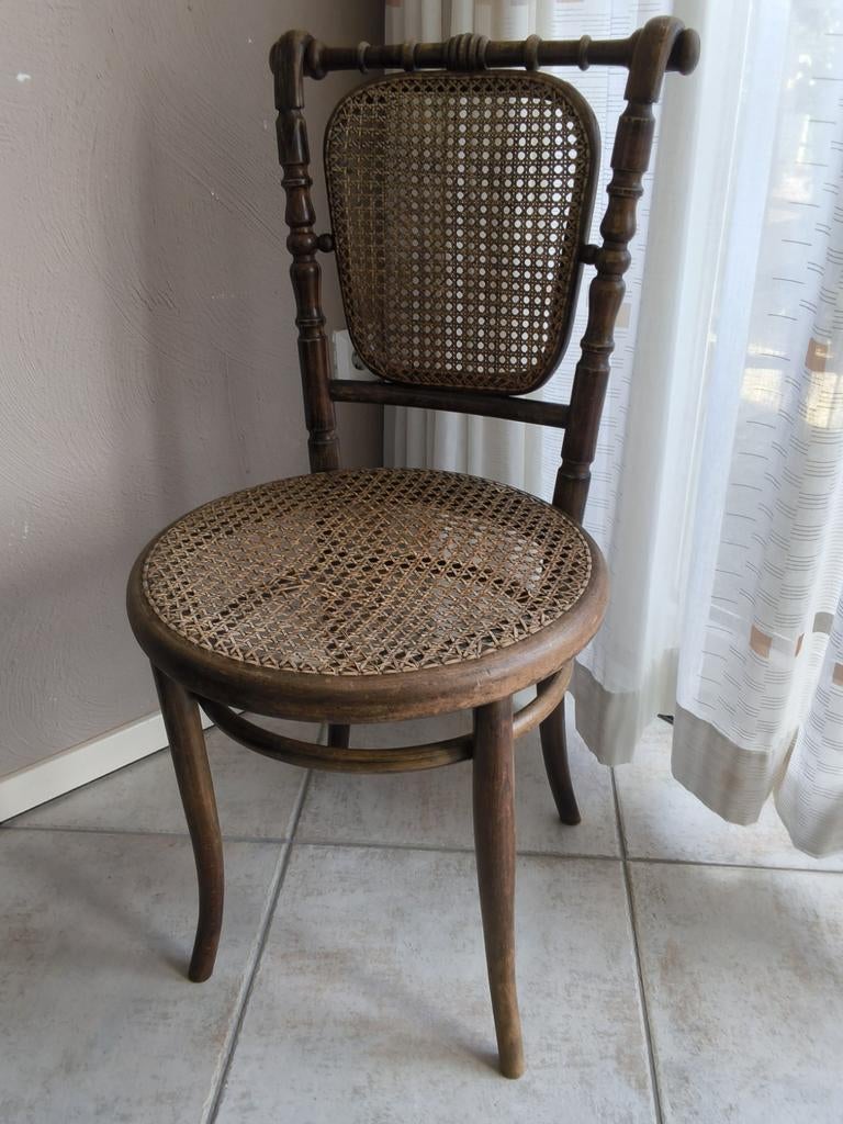 Vintage Thonet Cafestoel met Rotan Zitting, Ophalen of Verzenden