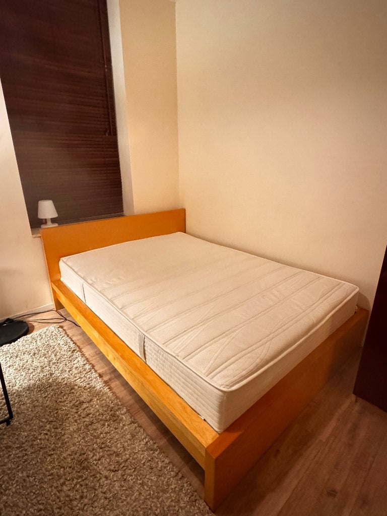 IKEA MALM bed + slatted frame + mattress, Ophalen, Beige, 140 cm, Zo goed als nieuw