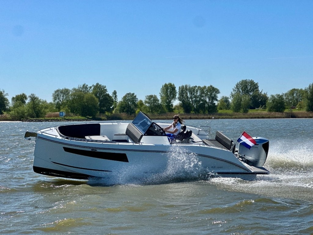 Maxima 800 Sport | Luxe console boot | Configureer zelf!, Ophalen, Nieuw, Dekbeslag, Motorboot