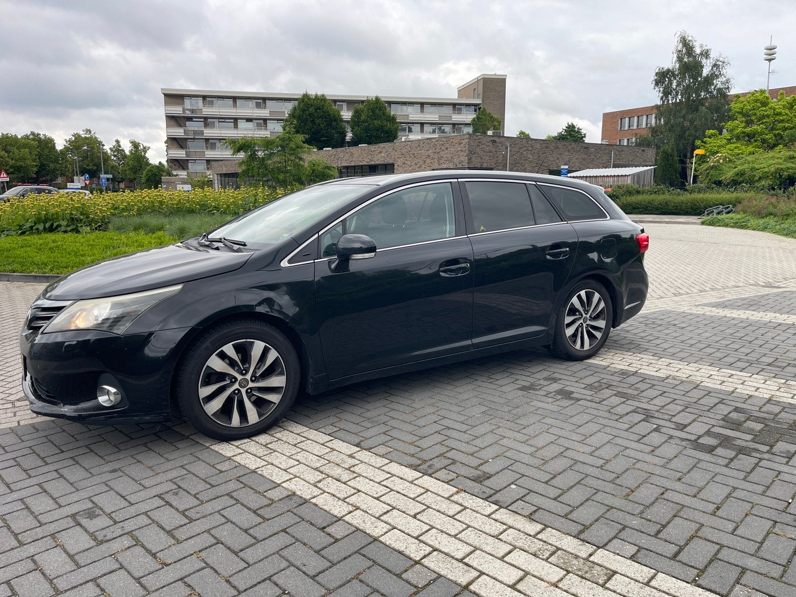 Toyota Avensis 2012-12 Facelift 2.0 D4D 123pk Diesel, Auto's, Toyota, 1998 cc, Zwart, Diesel, Particulier