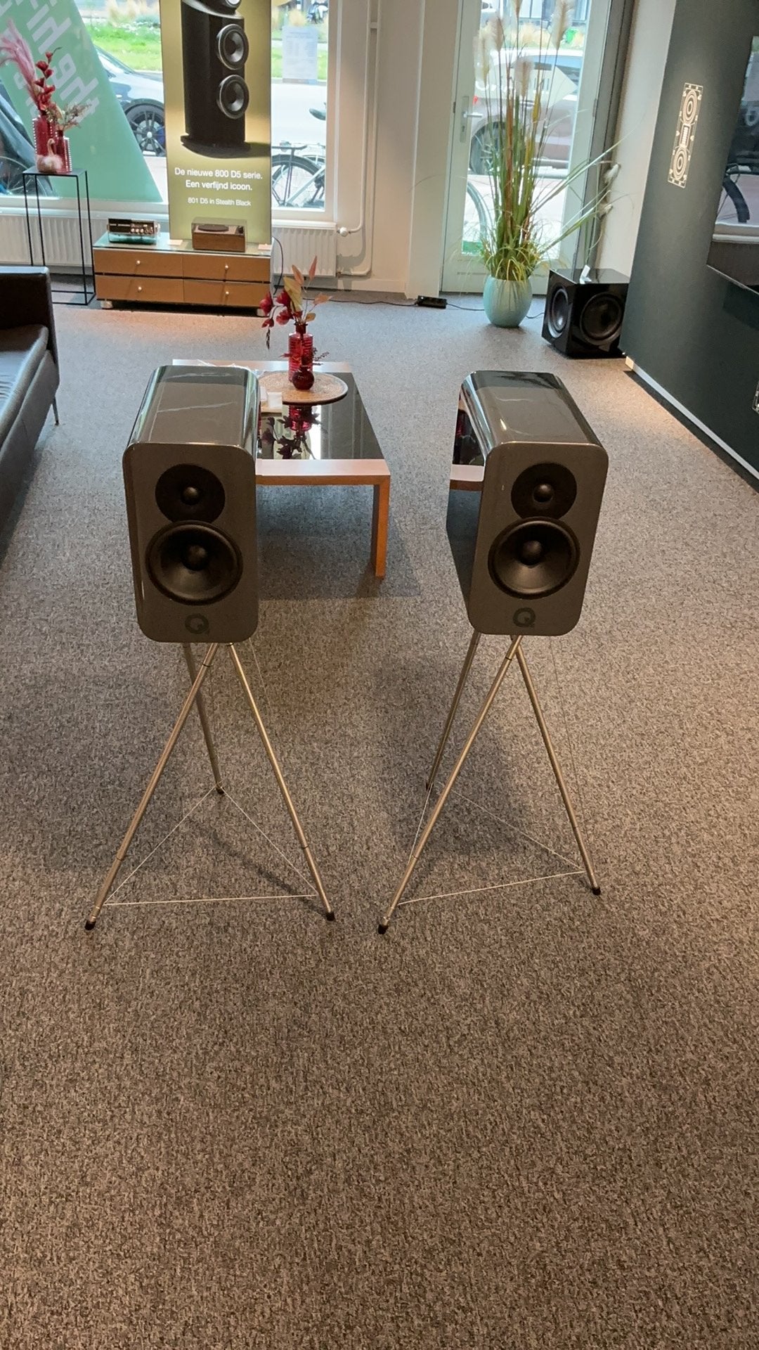 Q Acoustics concept 300 luidsprekers met originele stands, Ophalen, Zo goed als nieuw, Overige merken