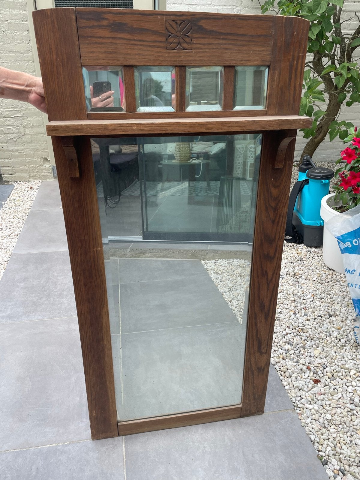 Antieke houten spiegel met gesneden details, Ophalen, Rechthoekig, 50 tot 100 cm, 150 tot 200 cm