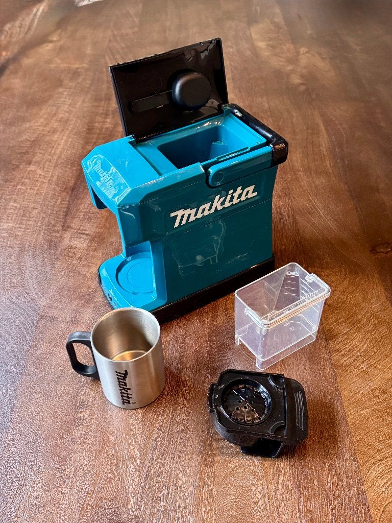 Makita Accu Koffiezetapparaat - Draagbaar en Robuust, Koffiemachine, Ophalen of Verzenden, Zo goed als nieuw, 1 kopje