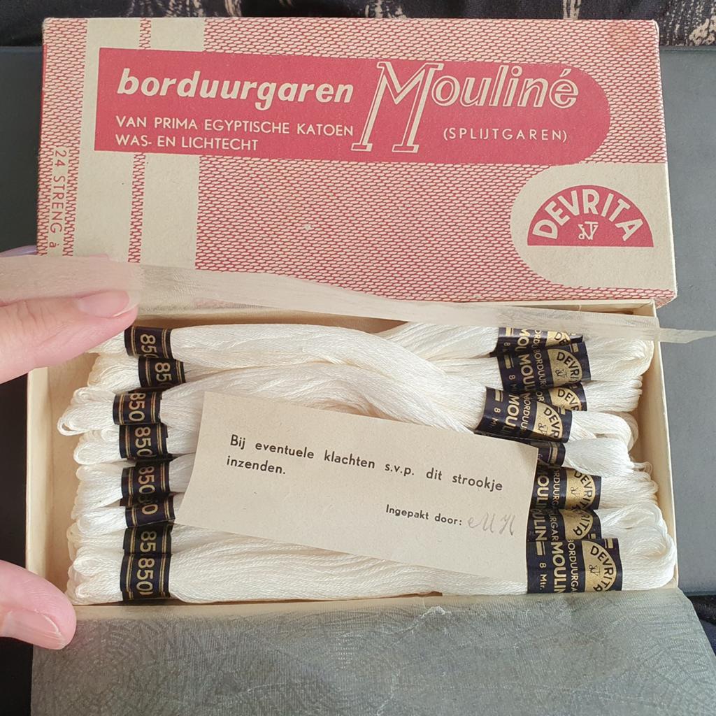 vintage doosje Devrita mouline splijtgaren borduren, Verzenden, Nieuw, Borduurgaren of Zijde