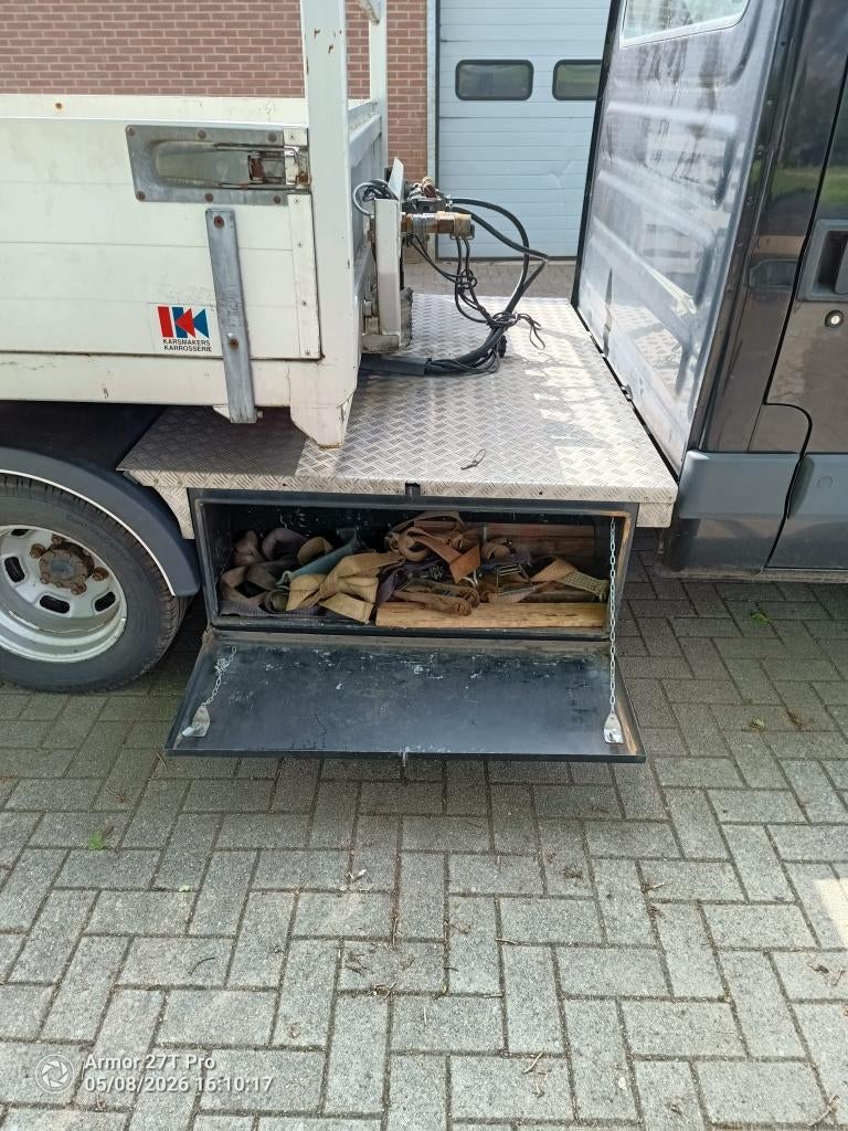 BE-Combinatie: Iveco Trekker (179dkm) + Oplegger met stuuras, Achterwielaandrijving, 4 cilinders, Iveco, 2020 kg
