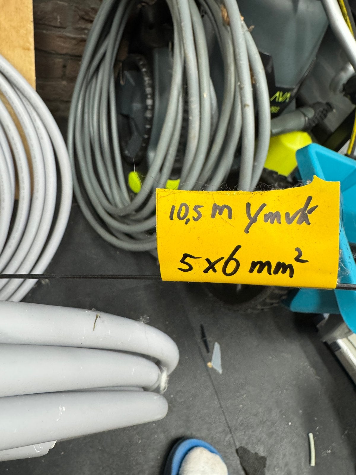 2x 10,5 meter YMvK 5x6 mm² krachtstroomkabel, Doe-het-zelf en Verbouw, Elektra en Kabels, Ophalen of Verzenden, Zo goed als nieuw