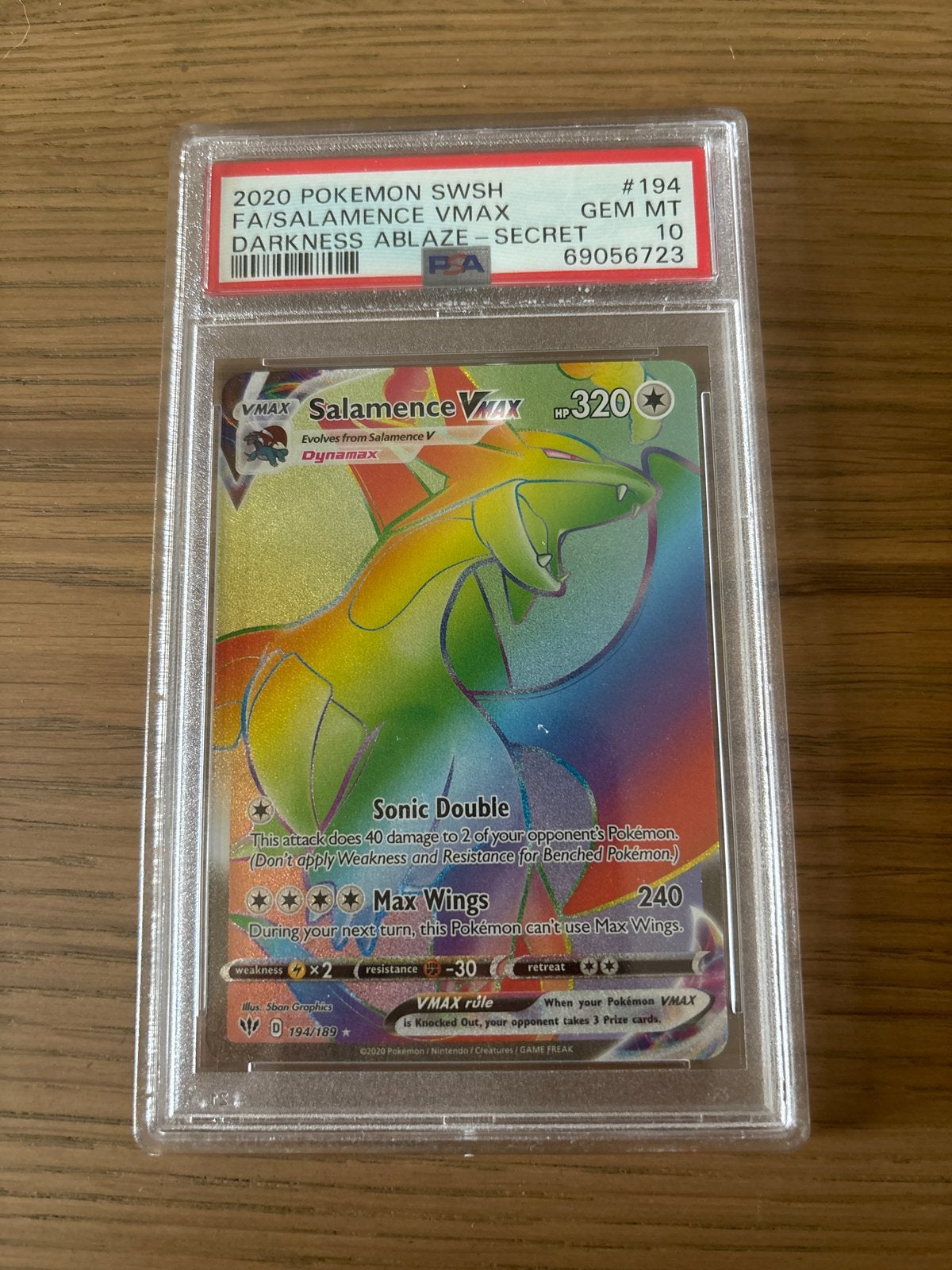 Pokemon Salamence VMAX PSA 10 Darkness Ablaze Secret Rare, Ophalen of Verzenden, Nieuw, Losse kaart, Foil