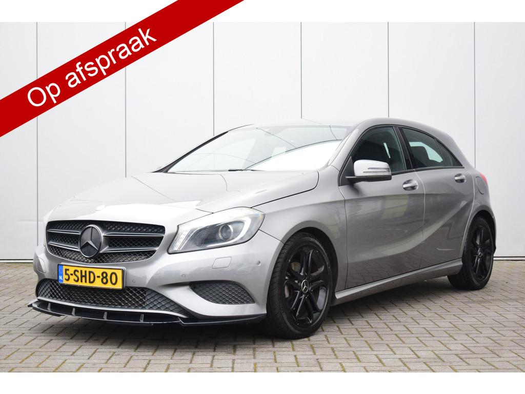 Mercedes-Benz A-Klasse 180 Edition Navigatie Style-Licht/zic, Auto's, Mercedes-Benz, Voorwielaandrijving, Gebruikt, 4 cilinders