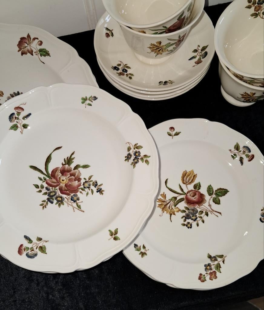 Wedgwood Queens sprays, Antiek en Kunst, Antiek | Servies compleet, Ophalen of Verzenden