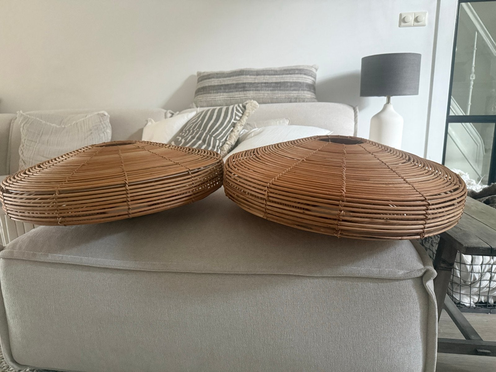 Set van 2 rotan lampenkappen - Boheemse stijl, Huis en Inrichting, Lampen | Lampenkappen, Bruin, Natuurlijk materiaal, Rond, Zo goed als nieuw