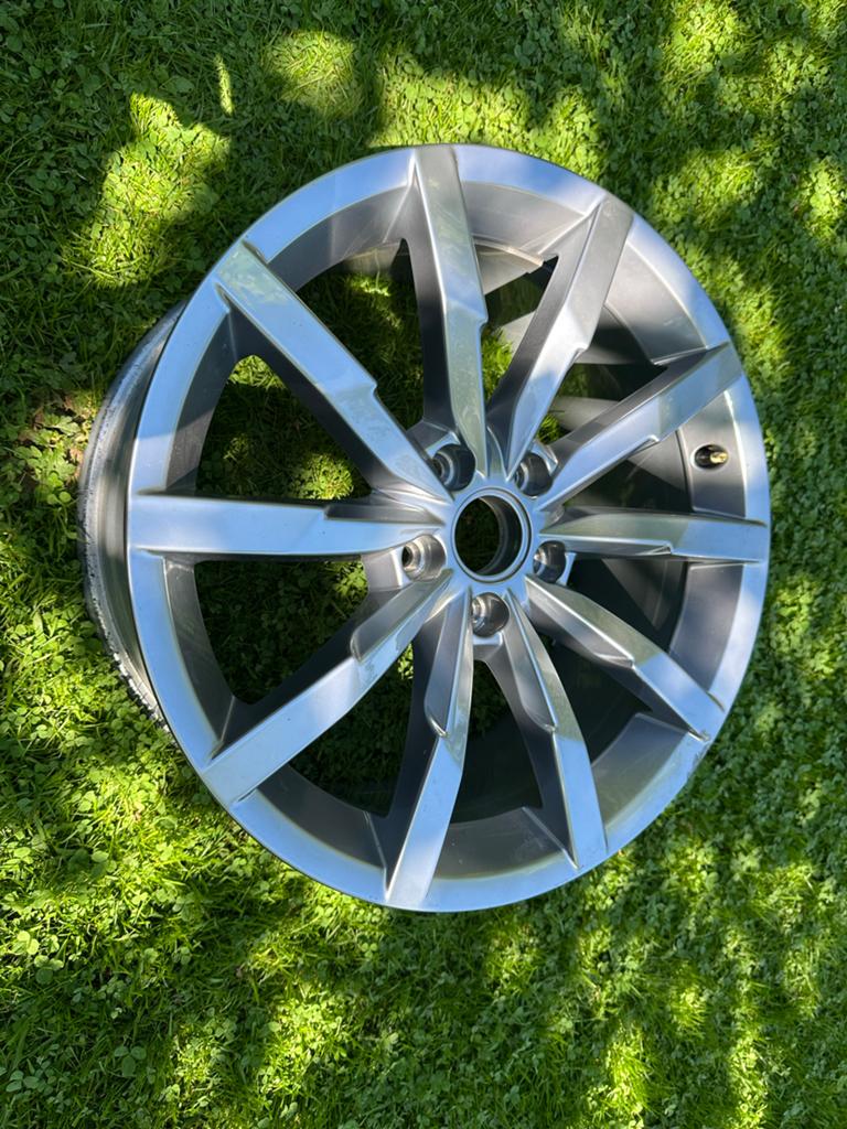 18 inch originele VW Passat 3G B8 Monterey velg, Ophalen of Verzenden, Gebruikt