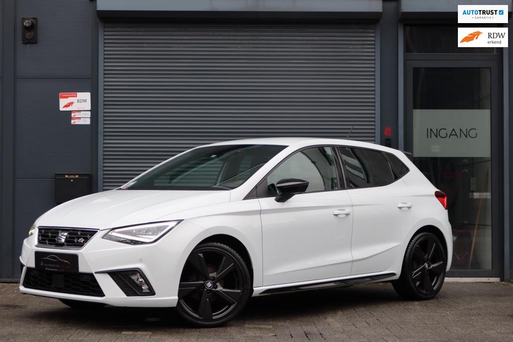Seat IBIZA 1.0 TSI FR Black Edition Beats|Camera|Sfeer|Carpl, Auto's, Seat, Gebruikt, Bedrijf, Handgeschakeld, Geïmporteerd