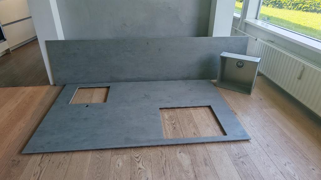 Nieuw keramiek werkblad betonlook incl. spoelbak, Huis en Inrichting, Keuken | Keukenelementen, Ophalen, Nieuw, 200 cm of meer