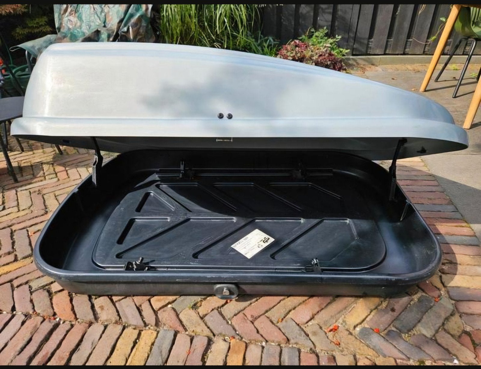 te huur dakkoffer 420L, Ophalen, Zo goed als nieuw