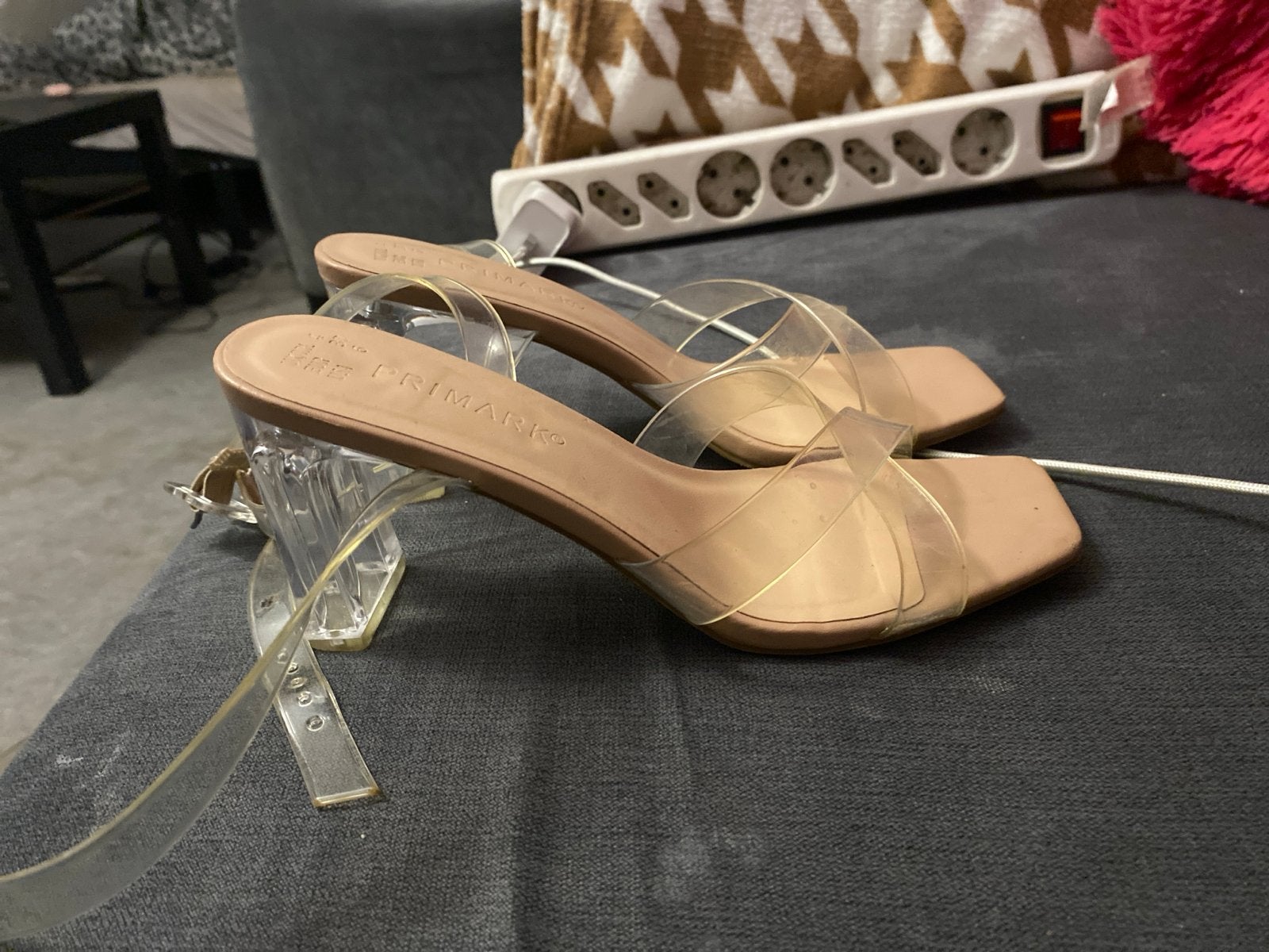 Primark transparante sandalen met hak - Maat 37, Ophalen, Gedragen, Overige kleuren, Sandalen of Muiltjes