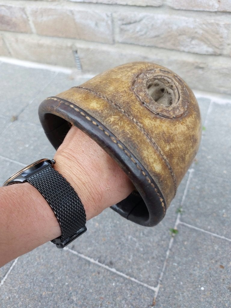 Franse Degenbeschermer/Schermkom (Coquille d'Épée), Verzamelen, Ophalen of Verzenden, Overige soorten, Overige gebieden, Overige typen