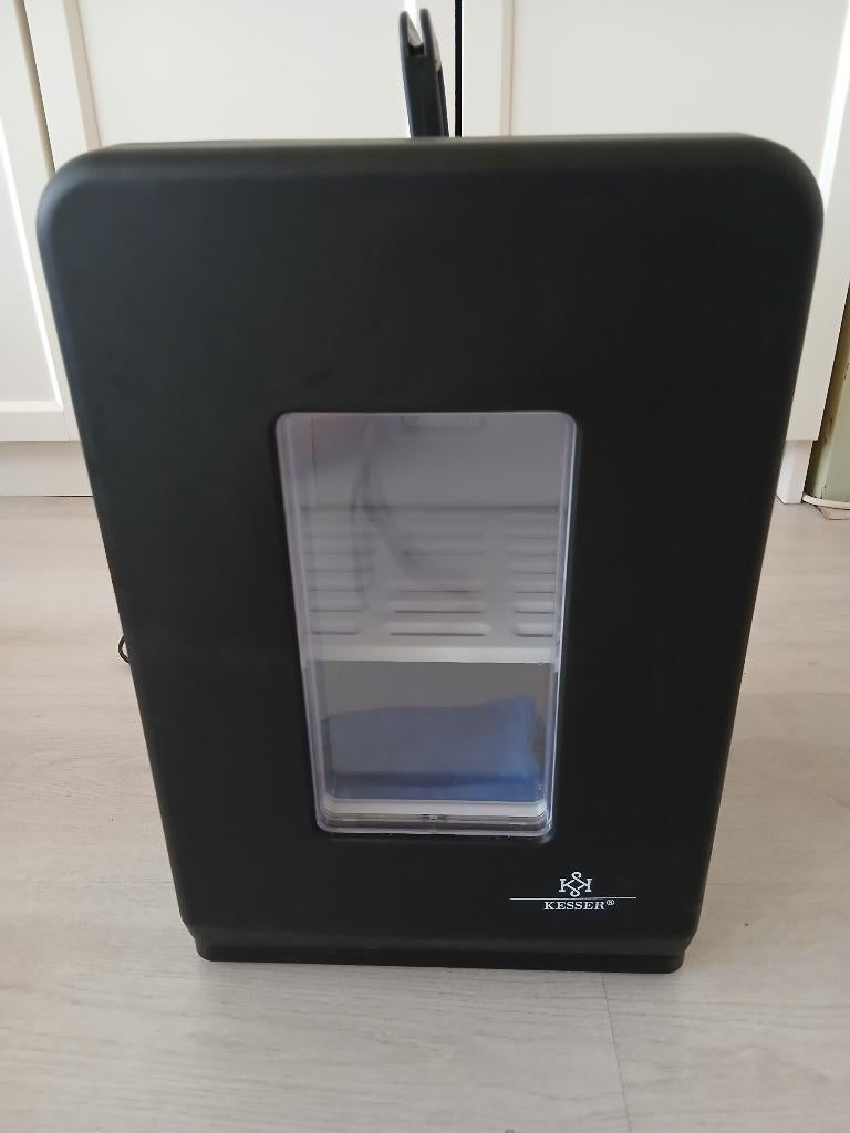 KESSER 2-in-1 Mini Koelkast Koelbox 15 Ltr Koel & Verwarmen, Ophalen, Zonder vriesvak, Zo goed als nieuw, Minder dan 85 cm