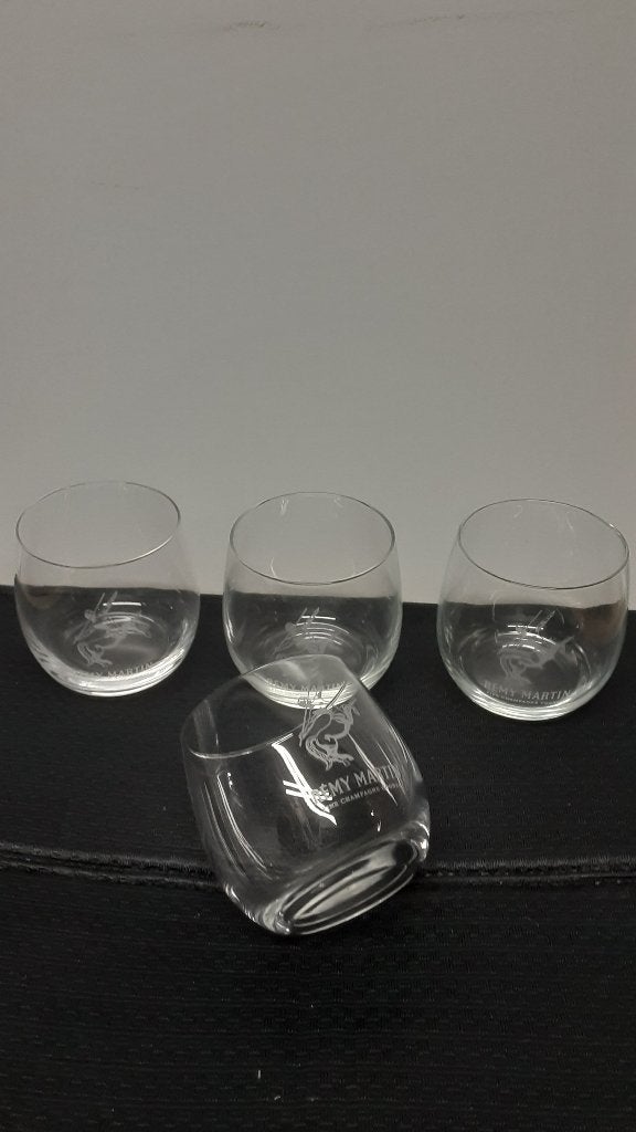 REMY MARTIN glazen 4 stuks (grote logo), Verzamelen, Glas en Borrelglaasjes, Ophalen of Verzenden, Zo goed als nieuw, Borrel- of Shotglas