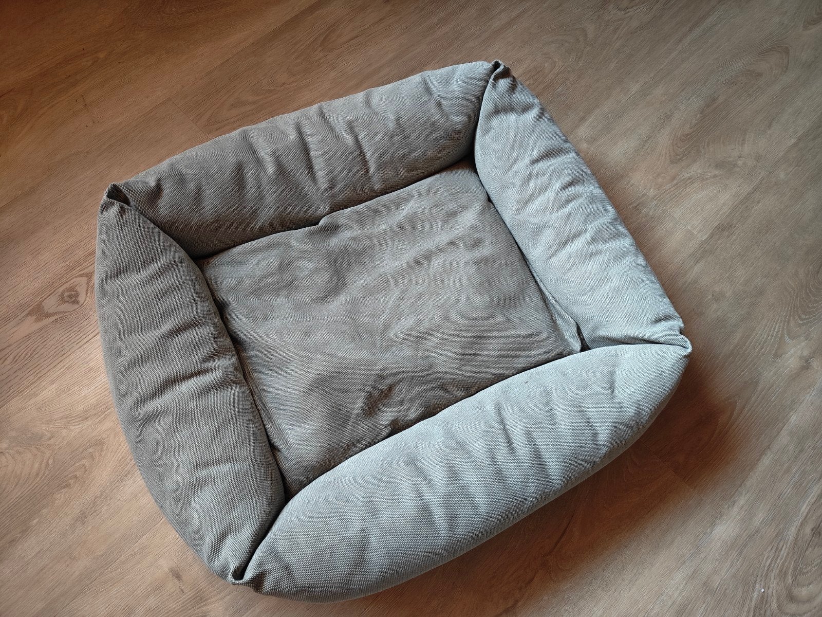 Nieuwe hondenmand van Wooff Cocoon, Ophalen, Nieuw, Overige