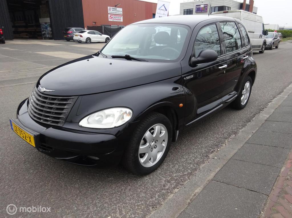 Chrysler PT Cruiser 2.4i Touring, Auto's, Voorwielaandrijving, Gebruikt, Zwart, Handgeschakeld
