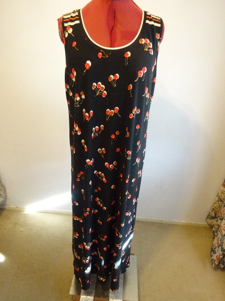 Yoek maxi jurk mt L = 46/48, Kleding | Dames, Yoek, Verzenden, Zwart, Maat 46/48 (XL) of groter
