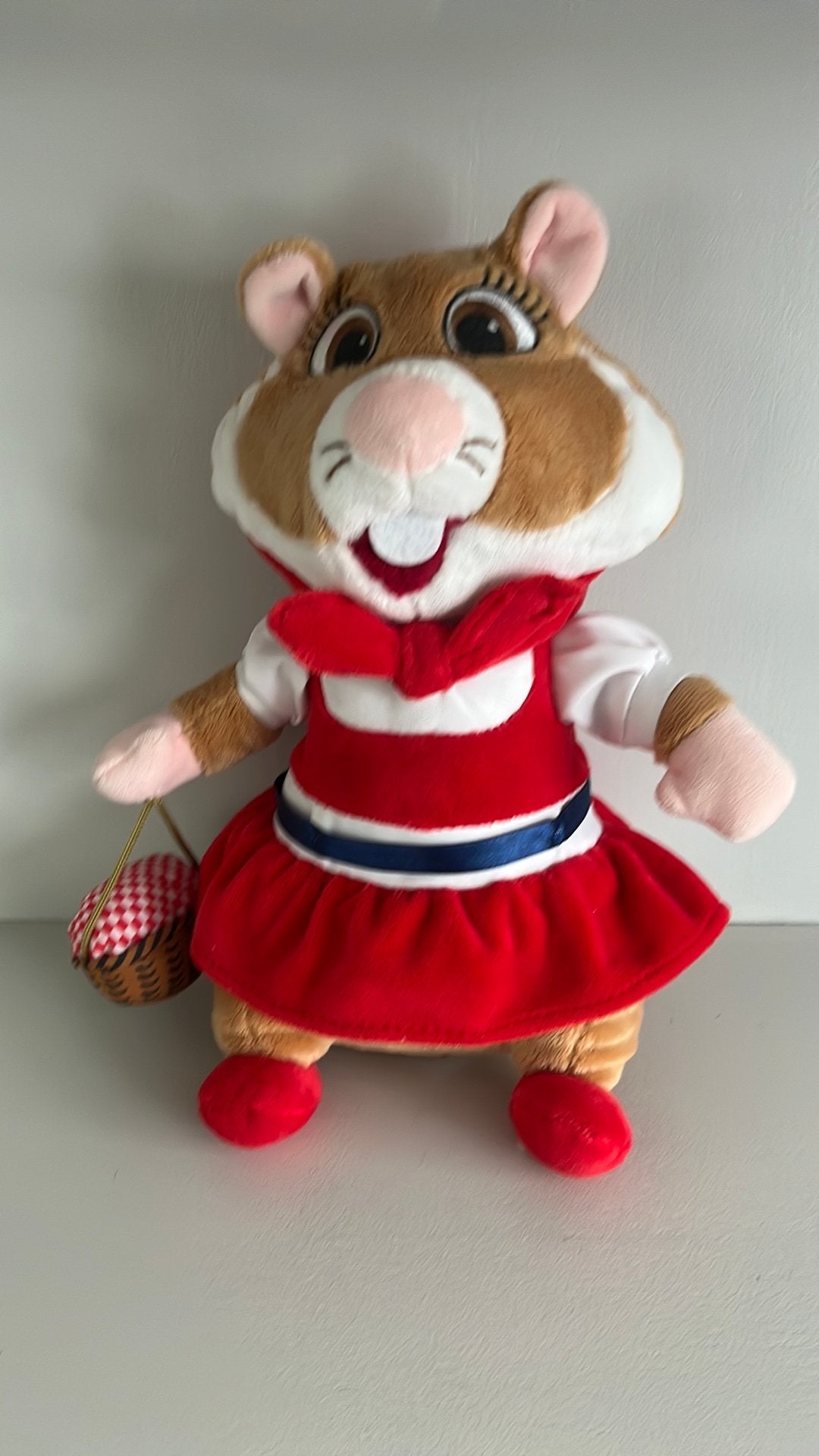 AH hamster knuffel efteling roodkapje, Kinderen en Baby's, Ophalen of Verzenden, Zo goed als nieuw, Overige typen