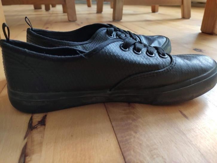 Zwarte sneakers, maat 39, Zwart, Ophalen of Verzenden, Sneakers of Gympen, Zo goed als nieuw