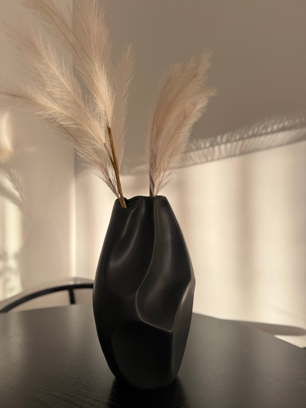 Hoge keramieken vaas van H&M Home, zwart, Ophalen, Zwart, Zo goed als nieuw, Steen/keramiek