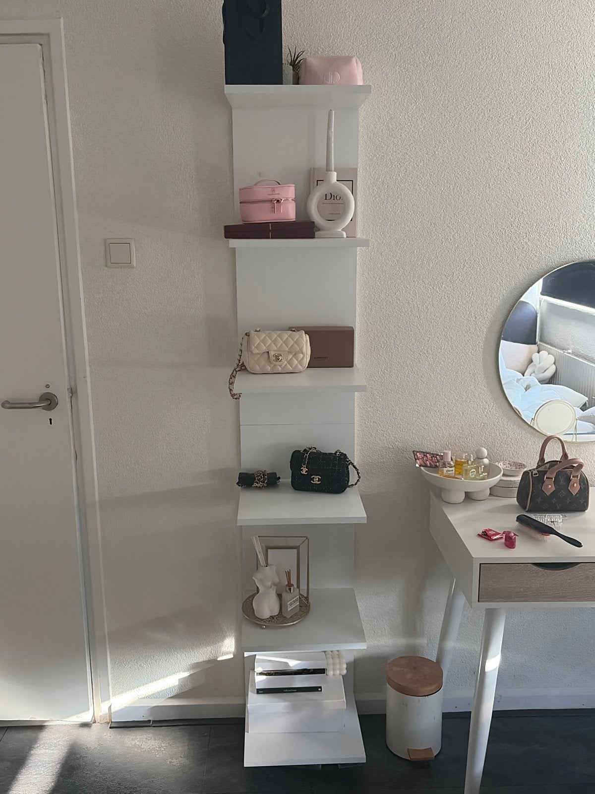 Witte decoratieve wandplank / boekenplank, Ophalen of Verzenden, Gebruikt